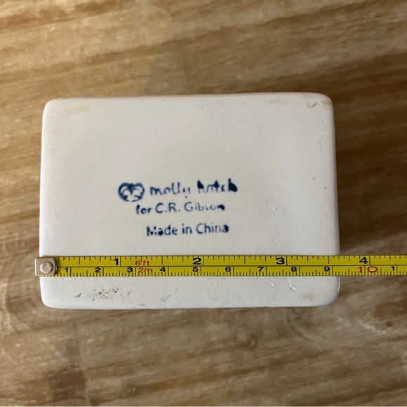 Molly Hatch for CR Gibson. Ceramic Vase with Floral Notecards. - Picture 7 of 8